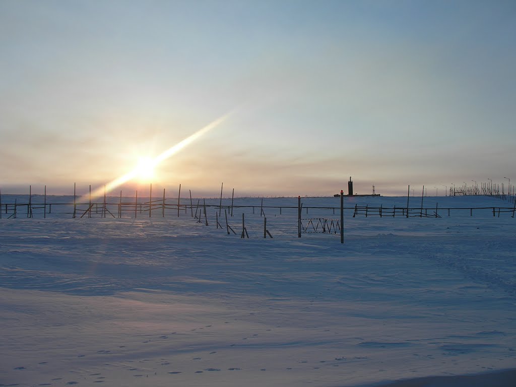 Base gates in snow, Norilsk Vega MS